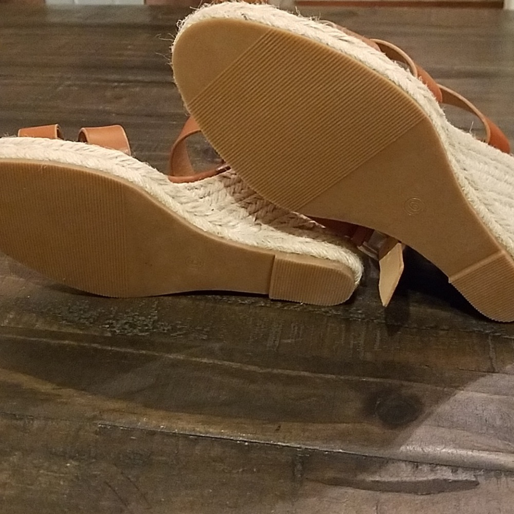 Loft Dress Sandals - Picture 5 of 5
